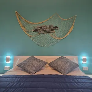  Holiday home Finestra Sul Mare